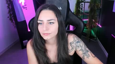 Valerie online show from 10.02.25