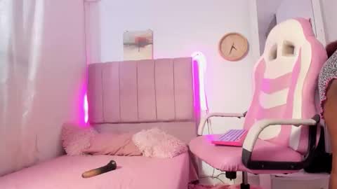 valeria online show from 11.14.25