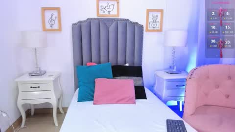   online show from 12.04.24