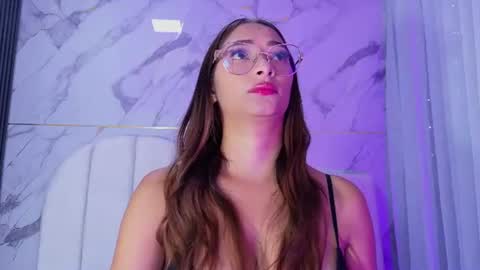 Valeryn online show from 06.17.26