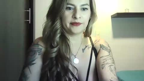 Snapshot of valery__rouse_ chatting on 03.31.26 Valery online show from 03.31.26