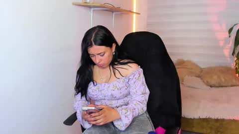 valery_bonnet1 online show from 11.14.25