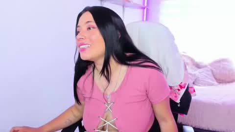 valery_bonnet1 online show from 11.20.25