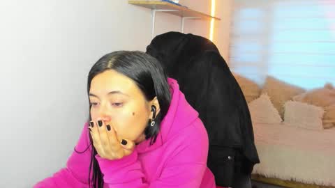 valery_bonnet1 online show from 11.26.25