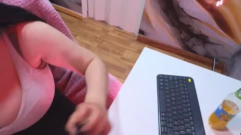 valery cute 18 online show from 11.29.25