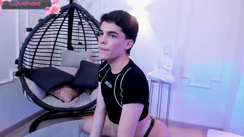 Snapshot of valery_hil chatting on 12.02.24 Thomy online show from 12.02.24