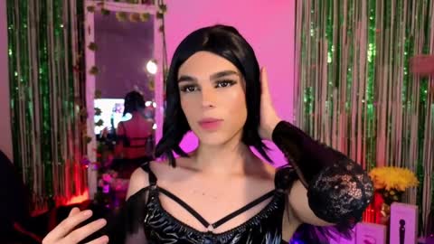 Snapshot of valery_hil chatting on 01.27.25 Thomy online show from 01.27.25