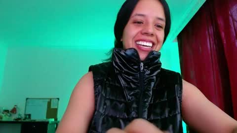 Snapshot of valery_meer_ chatting on 04.16.26 Valeria online show from 04.16.26