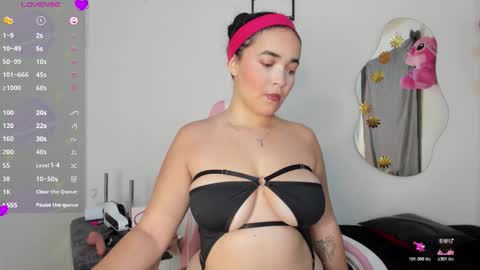 Snapshot of valery_smitd chatting on 03.25.26 Valery online show from 03.25.26