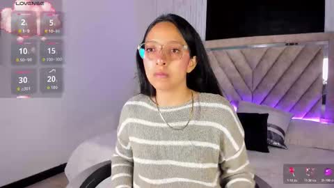 Snapshot of valery_wang chatting on 12.20.25 Val online show from 12.20.25