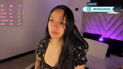 Snapshot of valery_wang chatting on 01.08.26 Val online show from 01.08.26