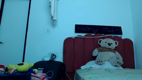 B V Naughty online show from 12.17.24