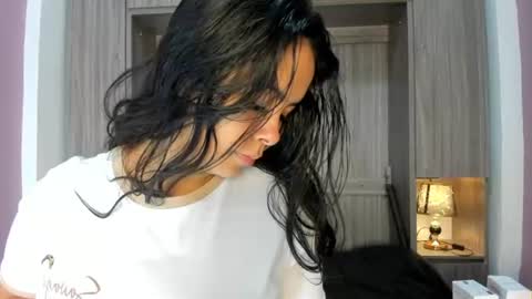 Snapshot of valerymeyerr chatting on 07.30.26 valerymeyerr online show from 07.30.26