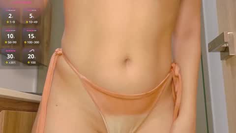 Snapshot of valeryrouge_ chatting on 12.17.25 Valery online show from 12.17.25