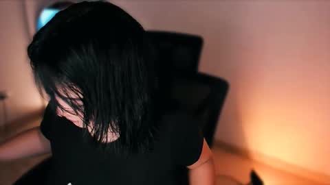 Snapshot of valerysoto_ chatting on 09.18.25 Valery Soto online show from 09.18.25