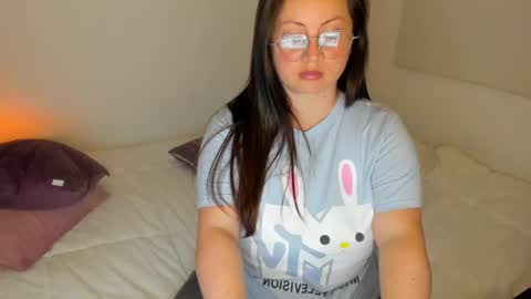 My name is Valery... Nice to meet you  thumb up me please its important online show from 12.22.24