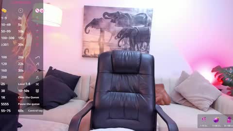 Snapshot of valerywalker7 chatting on 02.17.25 Valery Walker online show from 02.17.25
