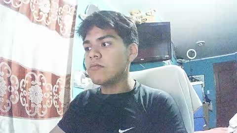 Snapshot of valesh20 chatting on 01.06.26 Valesh19 online show from 01.06.26