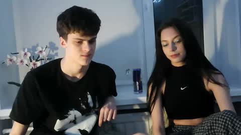 Snapshot of valesios chatting on 12.04.25 valesios online show from 12.04.25