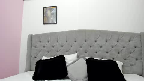 Snapshot of valesskahall chatting on 01.29.25 Valesskahall online show from 01.29.25