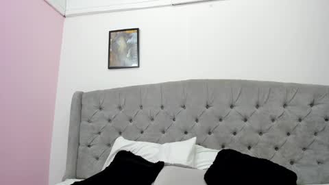 Snapshot of valesskahall chatting on 02.05.25 Valesskahall online show from 02.05.25