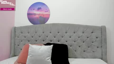 Snapshot of valesskahall chatting on 11.06.25 Valesskahall online show from 11.06.25