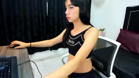 valey_nicole online show from 06.14.26