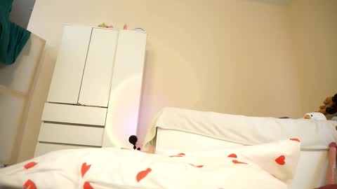 Snapshot of valhalla_5 chatting on 02.18.26 Lily online show from 02.18.26