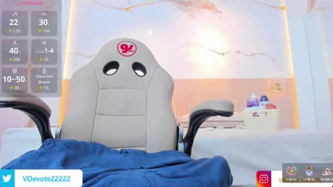 Snapshot of valirya_devote chatting on 09.26.25 VALIRYA online show from 09.26.25