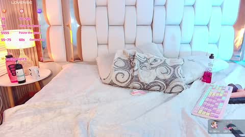 Valkiria moore  online show from 01.23.25