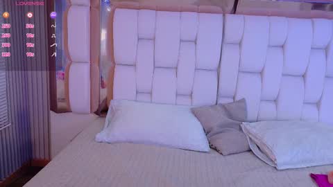 Valkiria moore  online show from 09.21.25