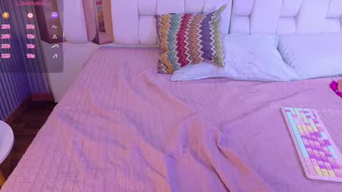 Valkiria moore  online show from 09.23.25