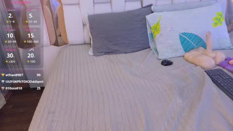 Valkiria moore  online show from 02.06.26