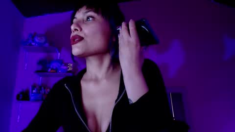 valkiry_ online show from 11.14.25