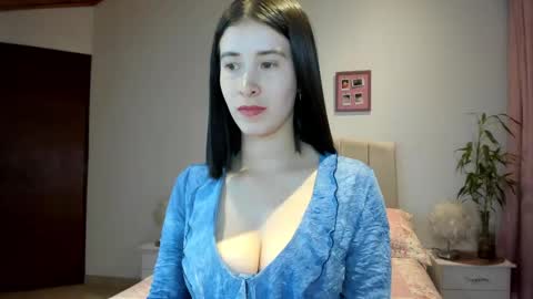 Macarena online show from 10.31.25