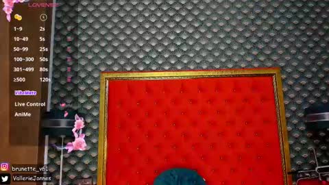 Valerie Val V online show from 03.09.25