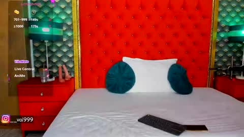 Valerie Val V online show from 09.20.25