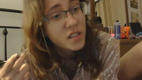 Snapshot of valleriestarr chatting on 09.18.25 Vallerie Starr online show from 09.18.25