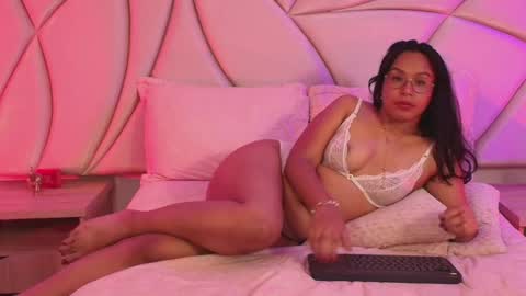 Vallery online show from 05.02.26