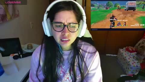 Snapshot of vallolet1_ chatting on 12.15.24 Im Violet online show from 12.15.24