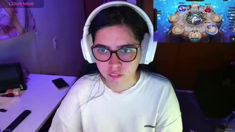 Snapshot of vallolet1_ chatting on 01.15.25 Im Violet online show from 01.15.25