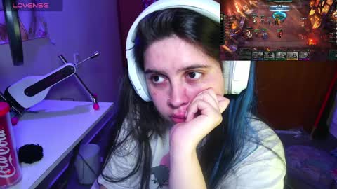 Snapshot of vallolet1_ chatting on 01.29.25 Im Violet online show from 01.29.25