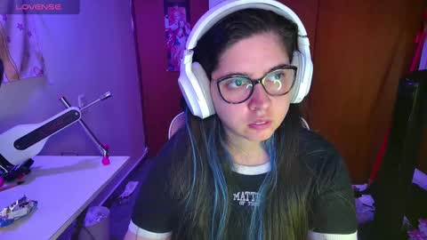 Snapshot of vallolet1_ chatting on 02.25.25 Im Violet online show from 02.25.25