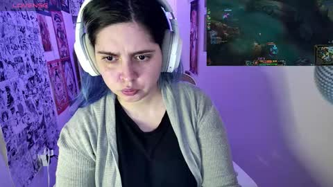 Snapshot of vallolet1_ chatting on 10.24.25 Im Violet online show from 10.24.25