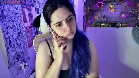 Snapshot of vallolet1_ chatting on 11.12.25 Im Violet online show from 11.12.25