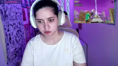 Snapshot of vallolet1_ chatting on 03.13.26 Im Violet online show from 03.13.26