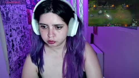 Snapshot of vallolet1_ chatting on 03.28.26 Im Violet online show from 03.28.26