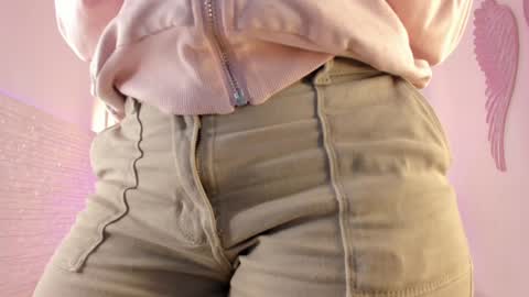 Snapshot of valloletsamar chatting on 01.09.25 Vallolet Peach  online show from 01.09.25