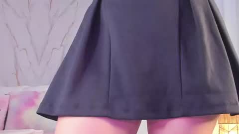 Snapshot of valloletsamar chatting on 07.18.26 Vallolet Peach online show from 07.18.26