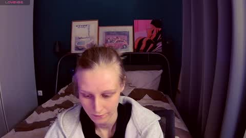 originally accaunt on cb - valorant girl   nude show - only pvt. online show from 06.25.26